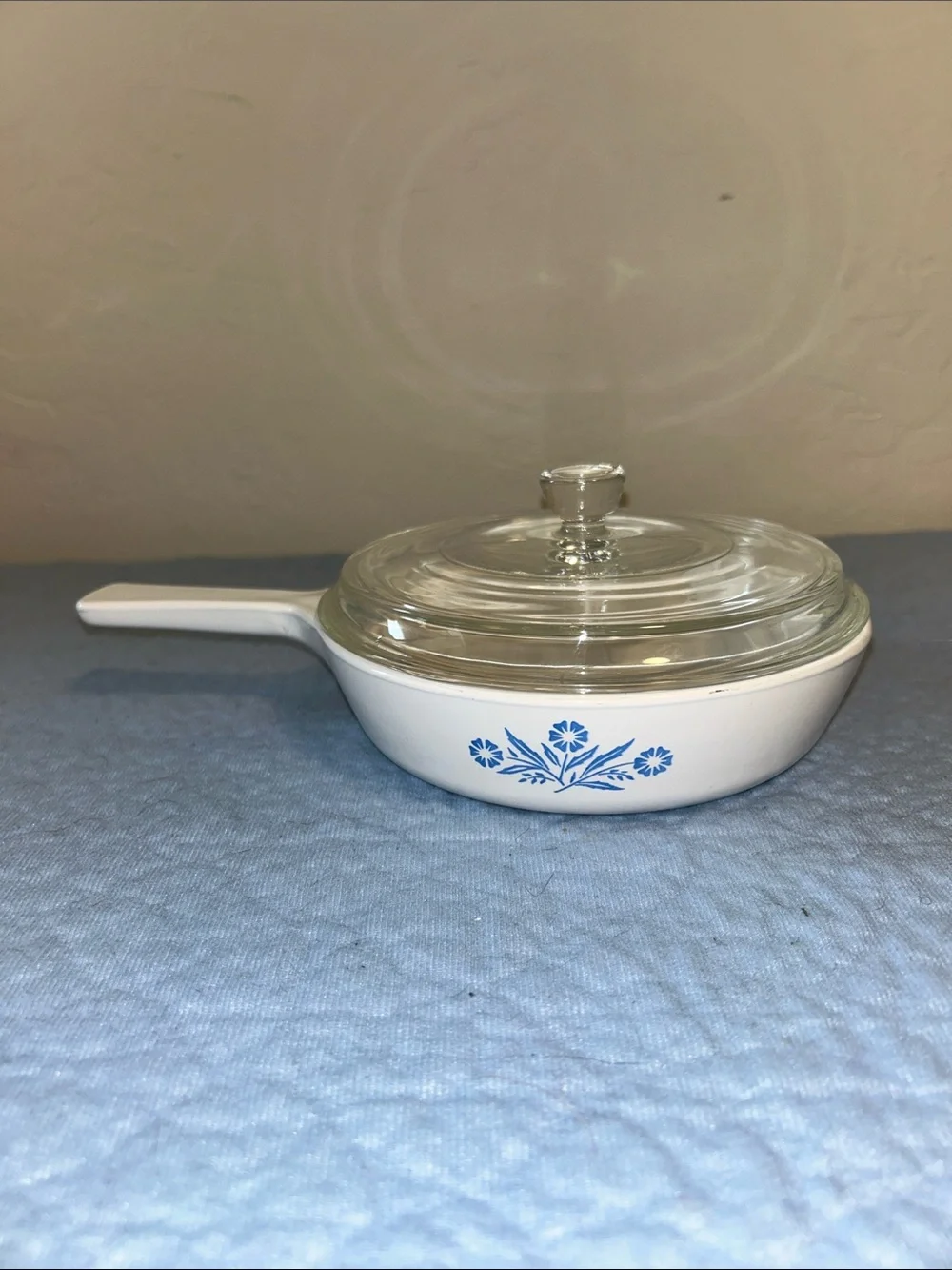 Corning Ware Blue Cornflower With Clear Lid